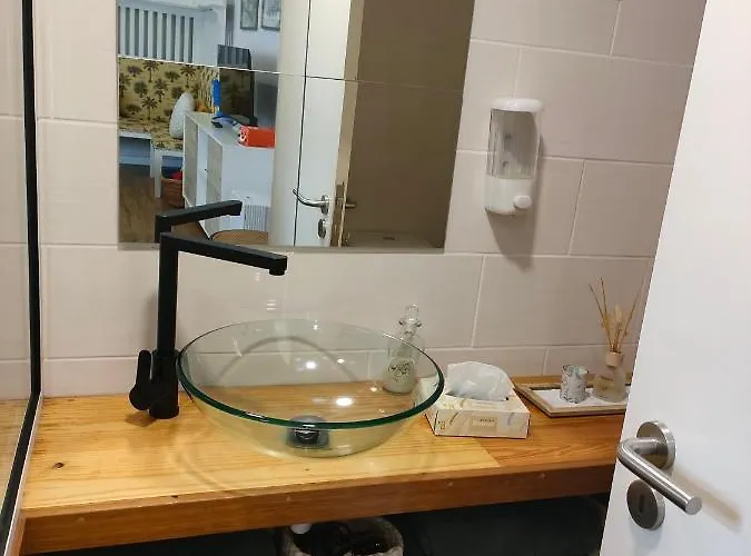 Casa Domingos Rebelo *